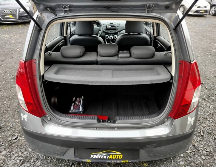 Hyundai i10 Hatchback 1,1 l 49 kw