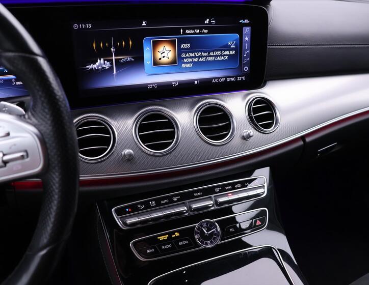 Mercedes-Benz Třídy E 30