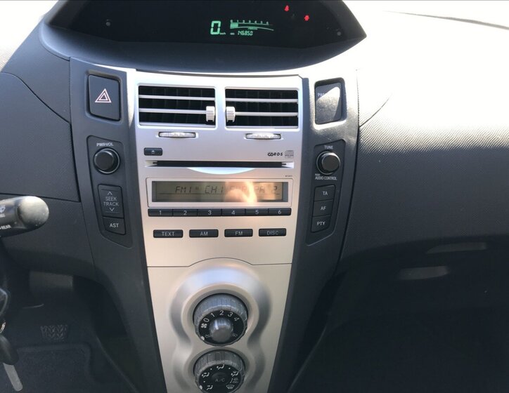 Toyota Yaris Hatchback 998,0 51 kw