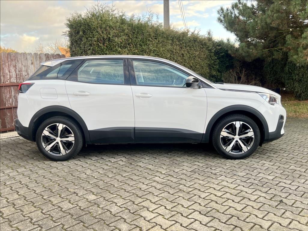 Peugeot 3008 SUV / Terénní 1,2 l 96 kw