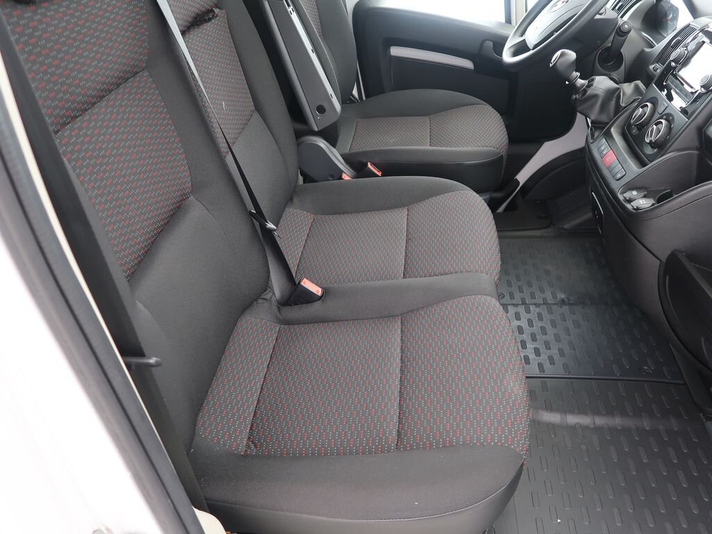 Opel Movano Skříň 2,2 l 103 kw