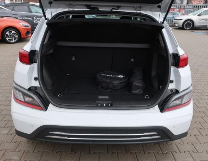Hyundai Kona SUV / Terénní 0,0 150 kw