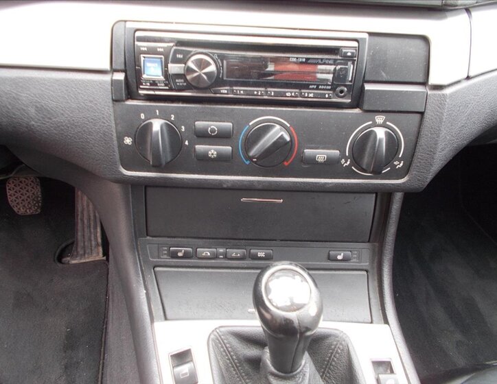 BMW Řada 3 Kabriolet 2,0 l 105 kw