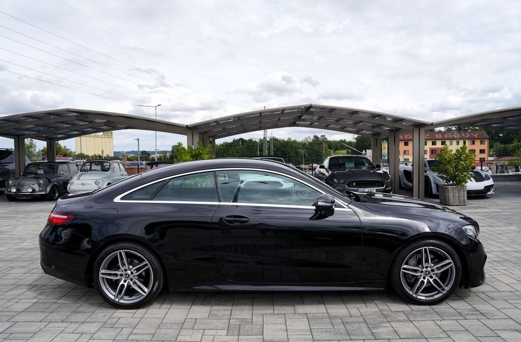Mercedes-Benz Třídy E Kupé 2,0 l 180 kw