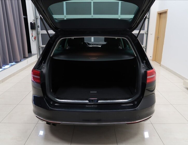 Volkswagen Passat Kombi 2,0 l 140 kw