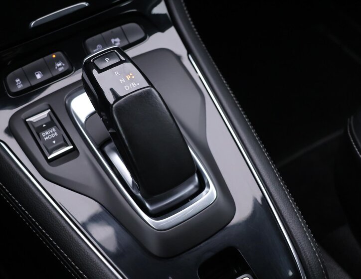 Opel Grandland X SUV 1,6 l 147 kw