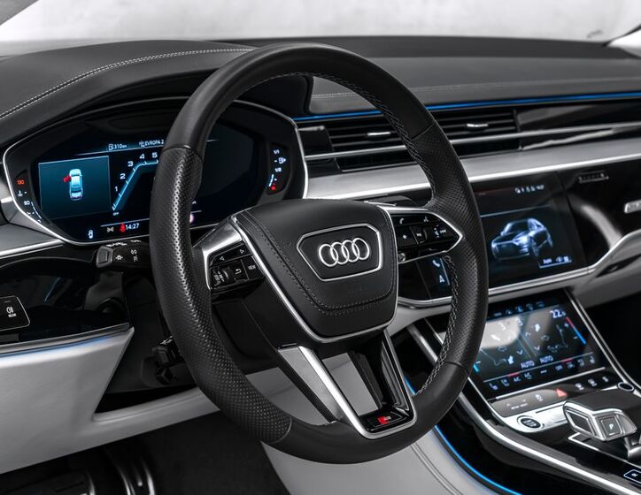 Audi A8 17