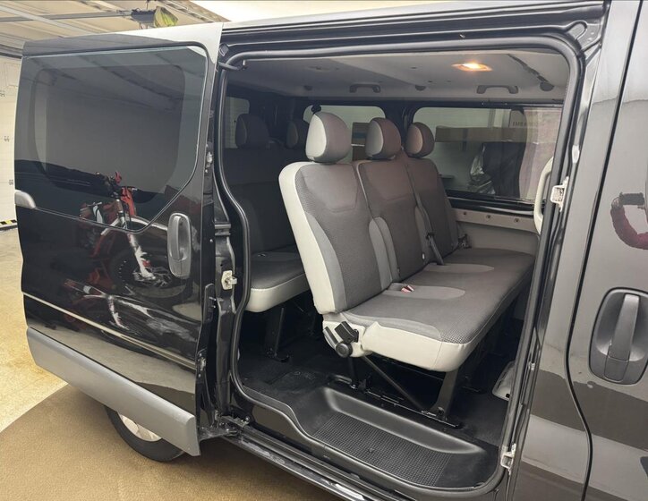 Opel Vivaro Kombi 2,0 l 84 kw