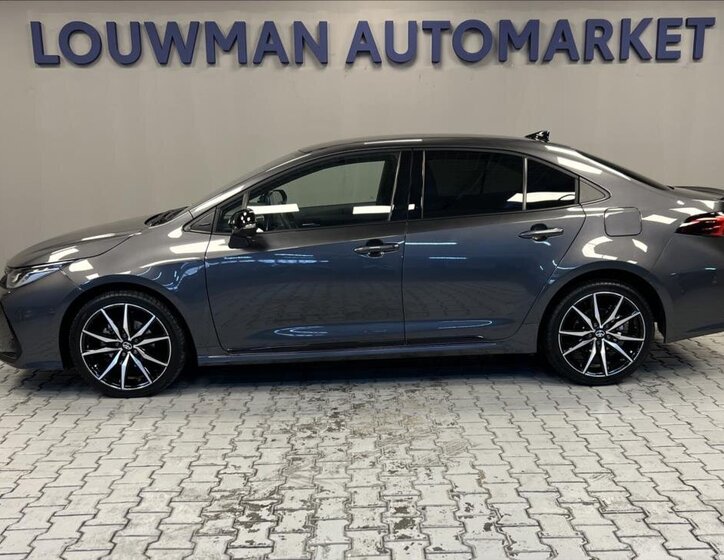 Toyota Corolla Sedan / Limuzína 1,8 l 72 kw