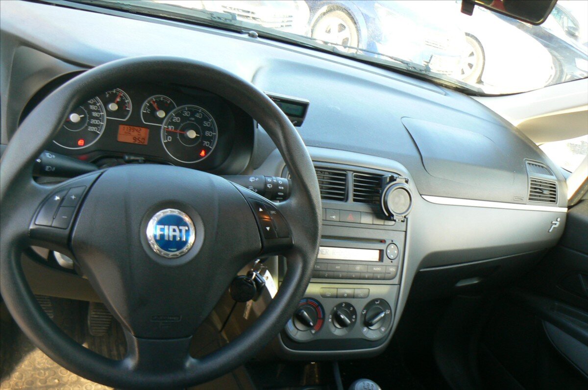 Fiat Punto Hatchback 1,4 l 57 kw