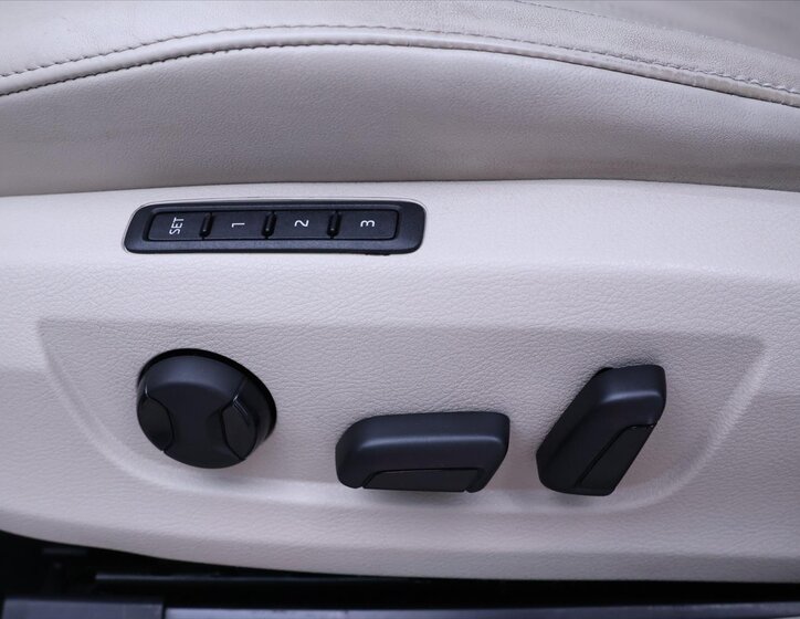 Škoda Superb Kombi 2,0 l 140 kw