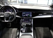 Audi Q8 SUV 3,0 l 210 kw