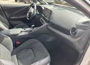 Toyota C-HR SUV / Terénní 2,0 l 145 kw