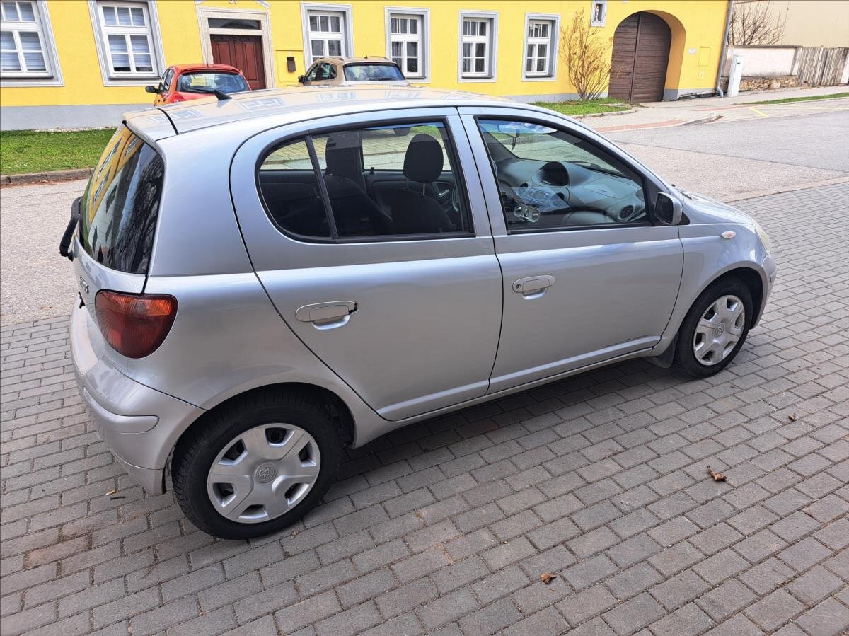 Toyota Yaris Hatchback 1,4 l 55 kw