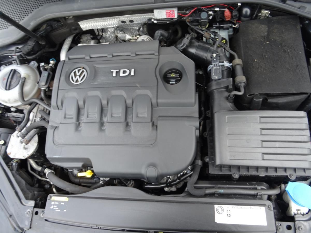 Volkswagen Golf Kombi 1,6 l 81 kw