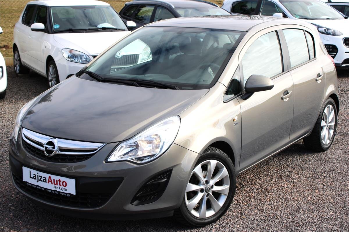 Opel Corsa Hatchback 1,4 l 64 kw