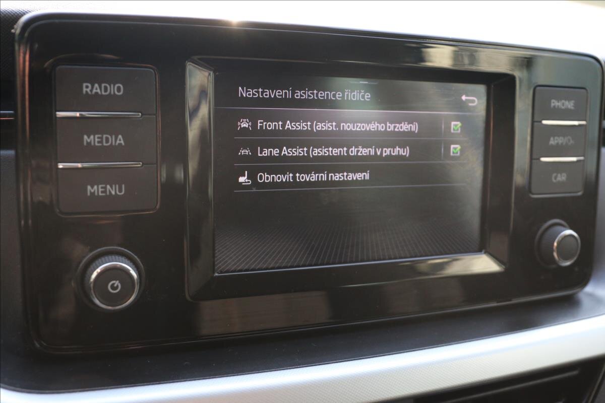 Škoda Scala Hatchback 999,0 85 kw