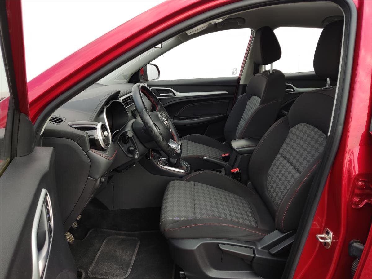 MG ZS SUV / Terénní 1,5 l 78 kw