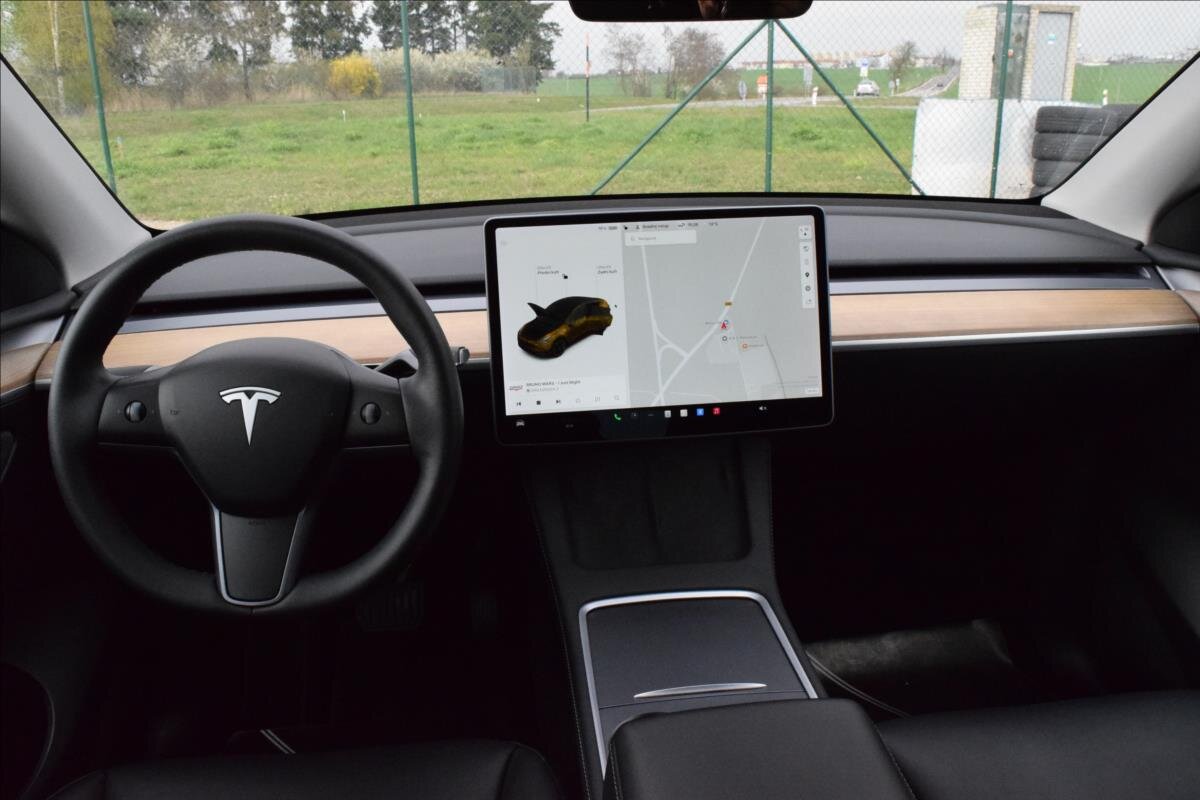 Tesla Model Y SUV / Terénní 0,0 378 kw