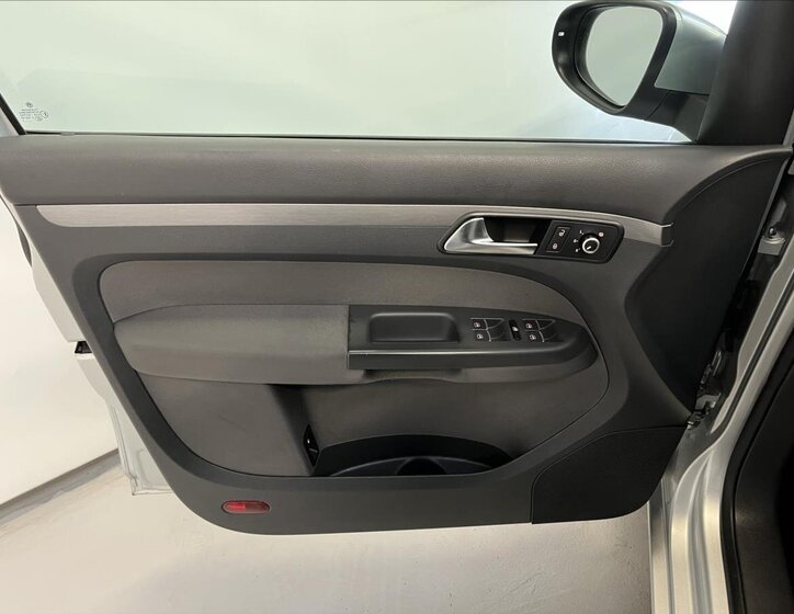 Volkswagen Touran 20