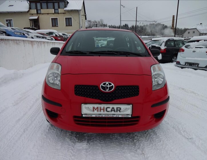 Toyota Yaris Hatchback 998,0 51 kw