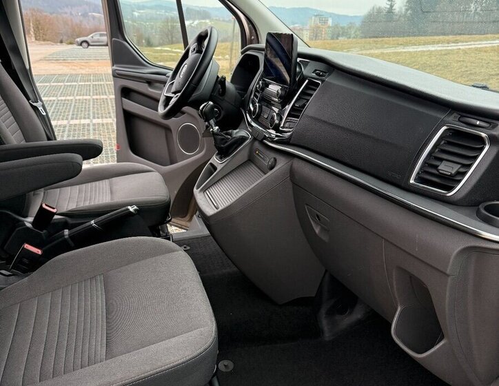 Ford Tourneo Custom VAN-Minibus 0,0 110 kw