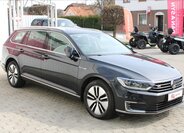 Volkswagen Passat Sedan / Limuzína 1,4 l 115 kw