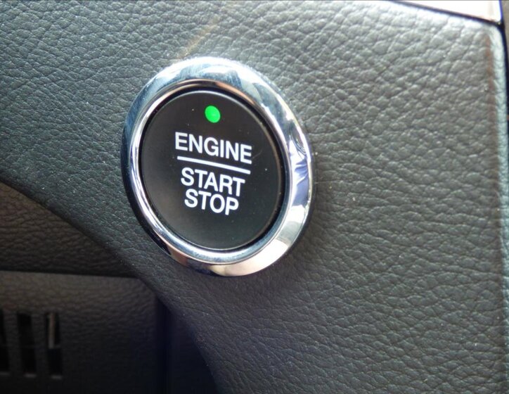 Ford S-MAX MPV 2,0 l 110 kw