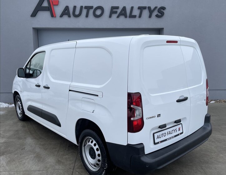 Opel Combo Skříň 1,5 l 96 kw