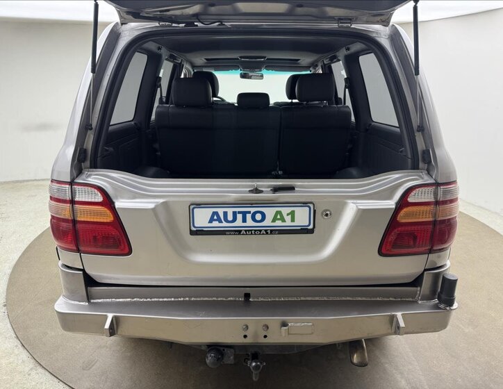 Toyota Land Cruiser SUV / Terénní 4,2 l 150 kw