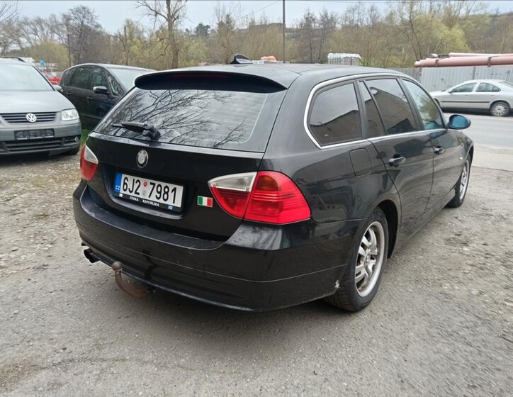 BMW Řada 3 Kombi 2,5 l 160 kw