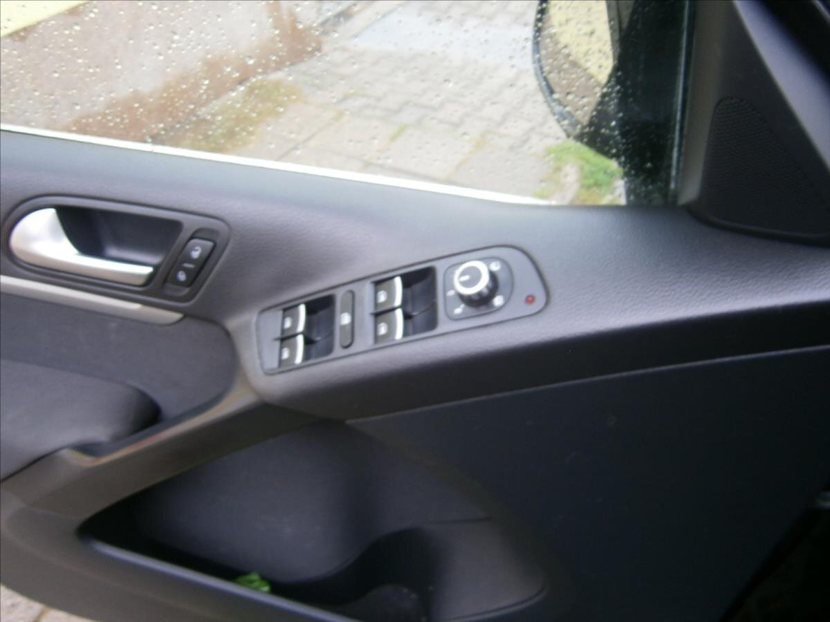 Volkswagen Tiguan Kombi 2,0 l 81 kw