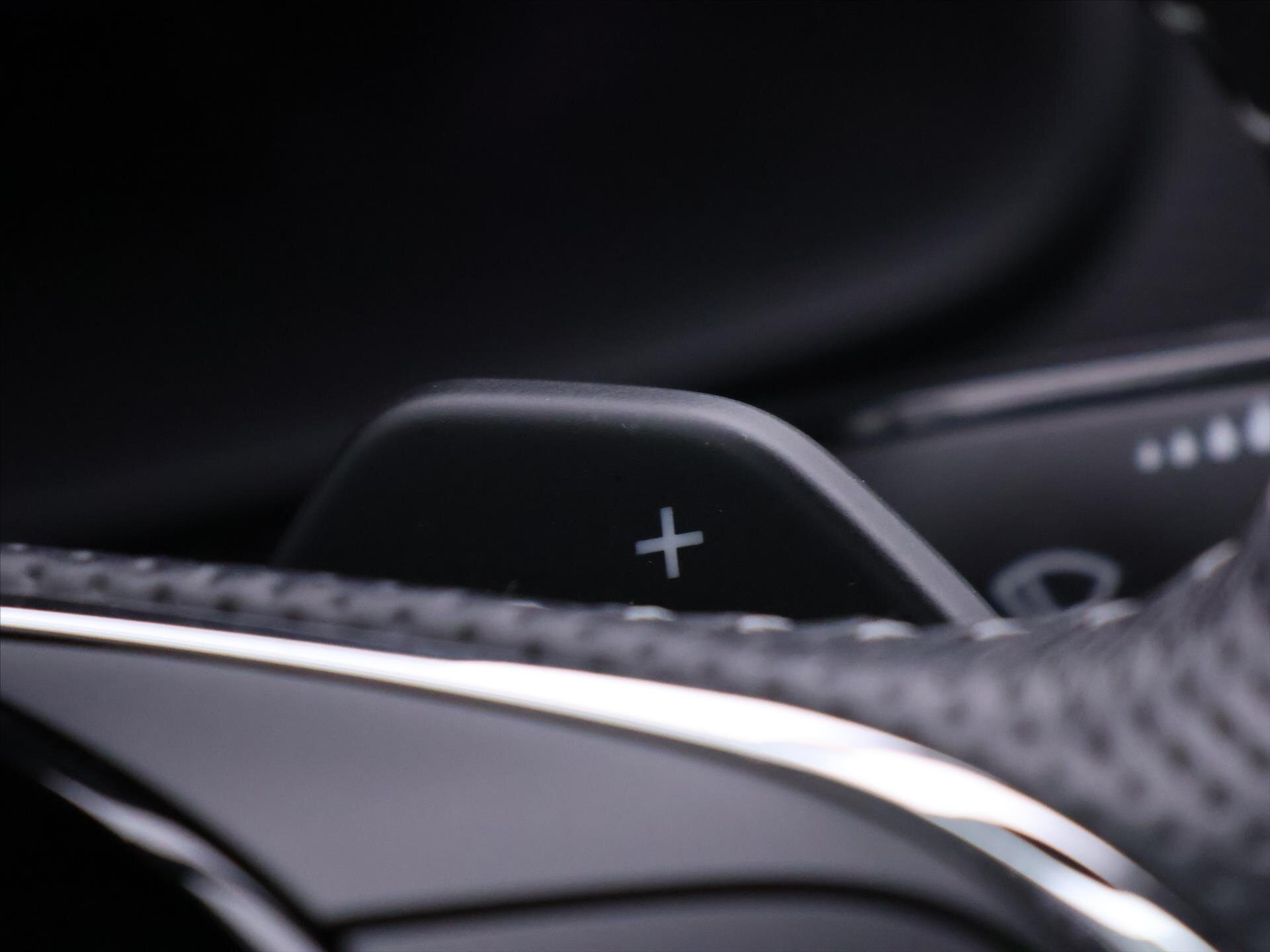 Škoda Karoq SUV / Terénní 2,0 l 140 kw