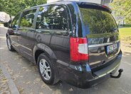 Lancia Voyager MPV 2,8 l 130 kw