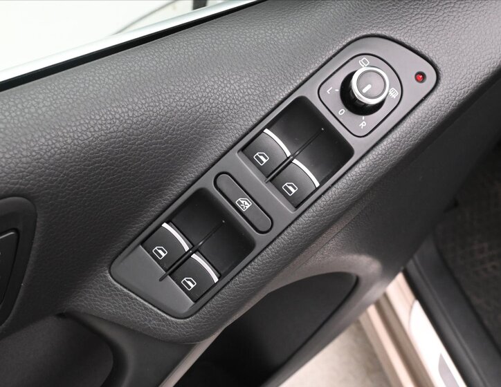 Volkswagen Tiguan SUV 2,0 l 81 kw