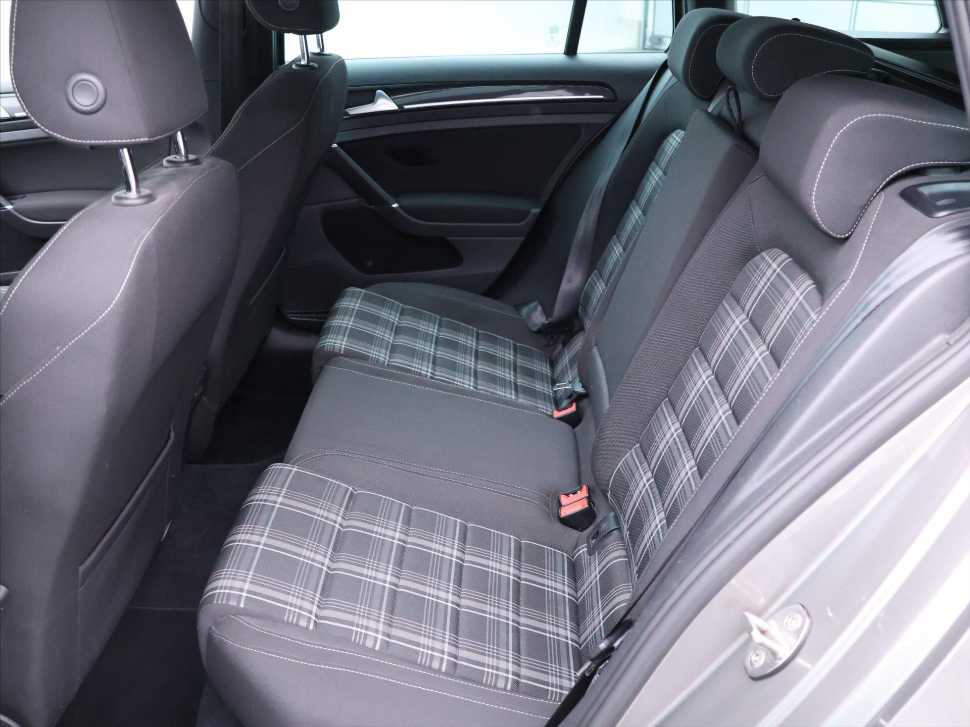 Volkswagen Golf Kombi 2,0 l 135 kw