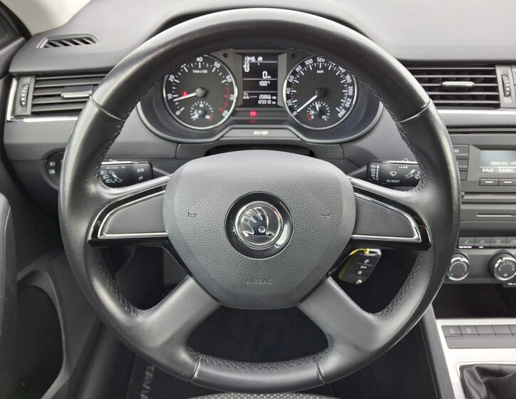 Škoda Octavia 23