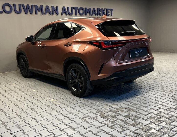 Lexus NX 450h plus SUV / Terénní 2,5 l 227 kw