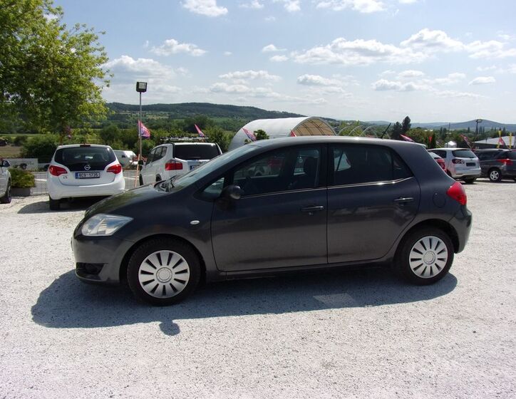 Toyota Auris 6