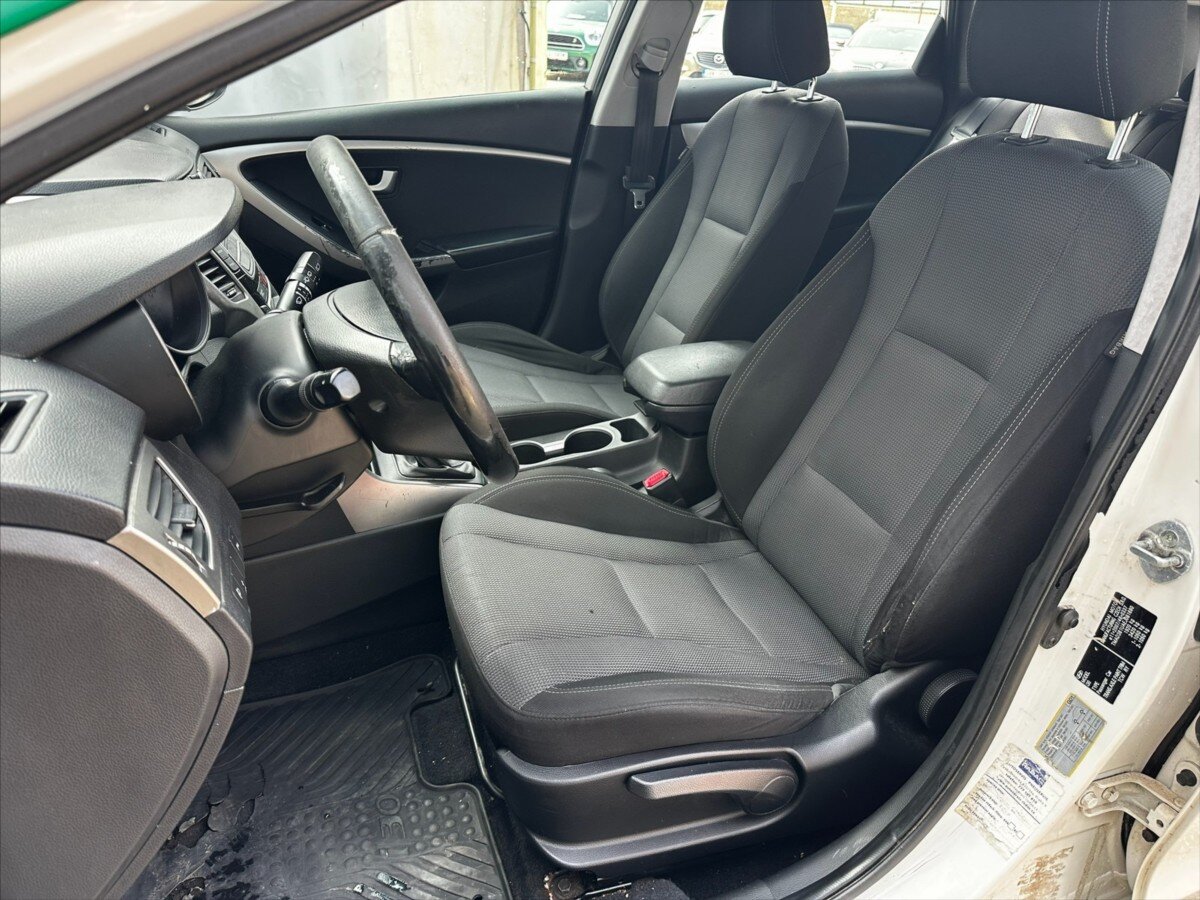 Hyundai i30 Kombi 1,6 l 81 kw