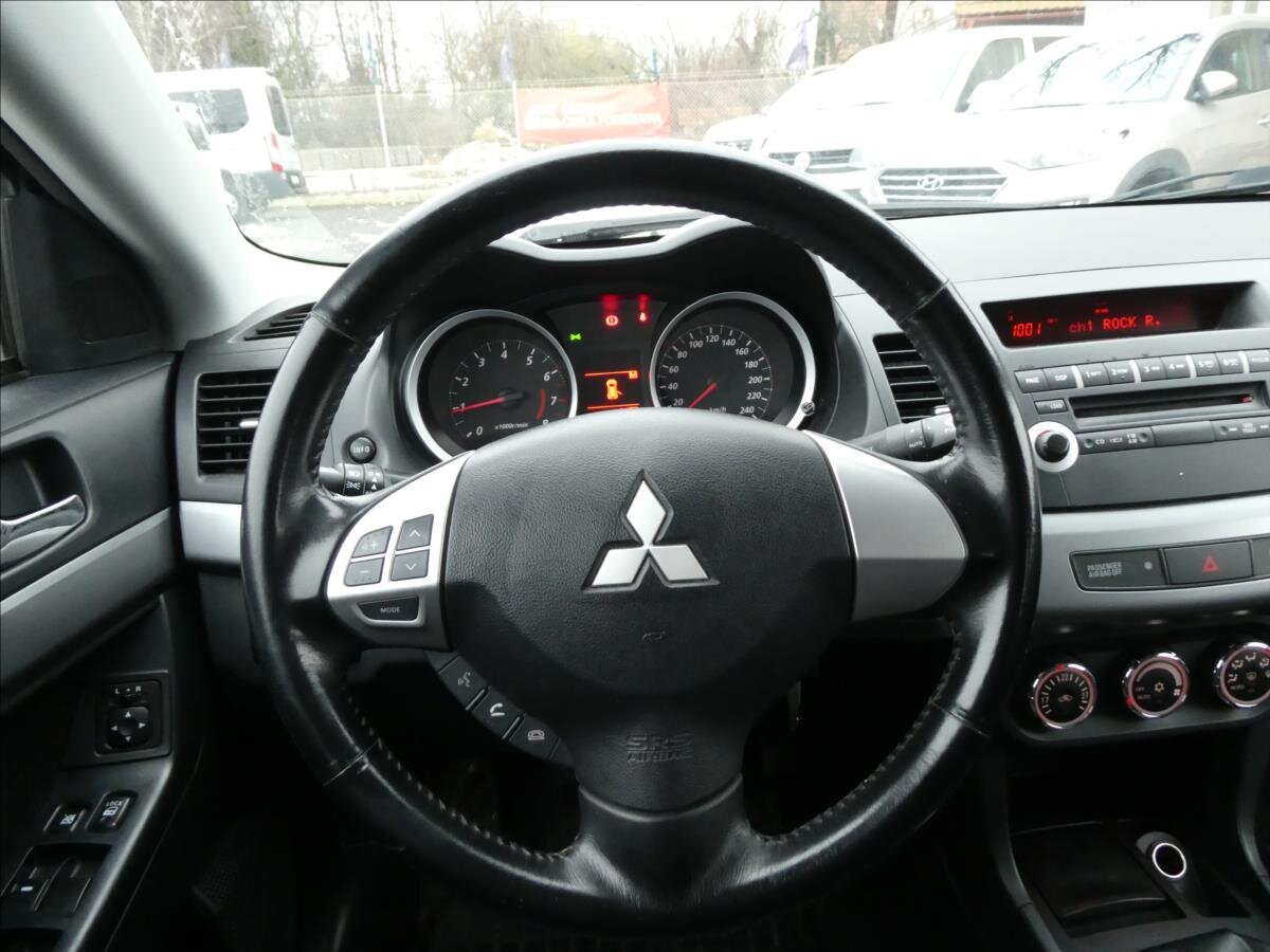 Mitsubishi Lancer