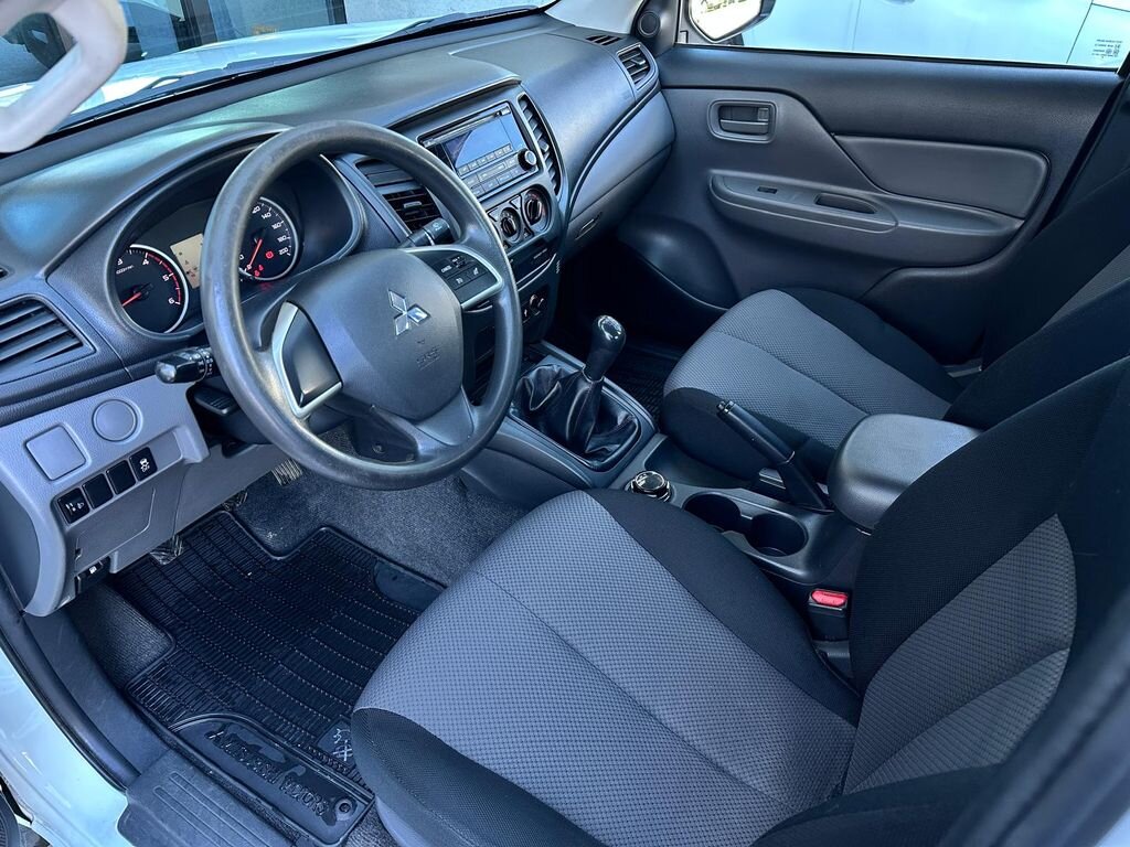 Mitsubishi L200 Pick-up 2,4 l 113 kw