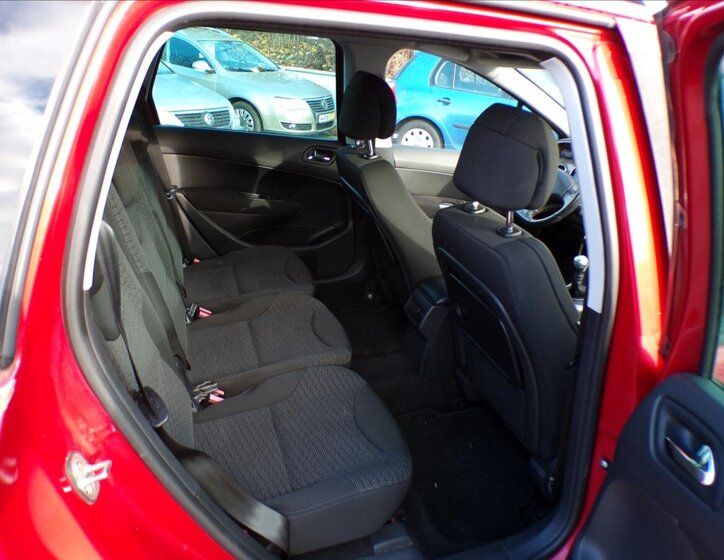 Peugeot 308 Kombi 1,6 l 88 kw