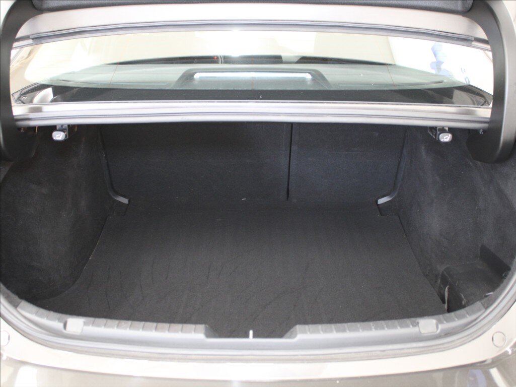 Mazda 3 Sedan / Limuzína 2,0 l 90 kw