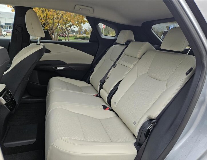 Lexus RX 450h SUV / Terénní 2,5 l 227 kw