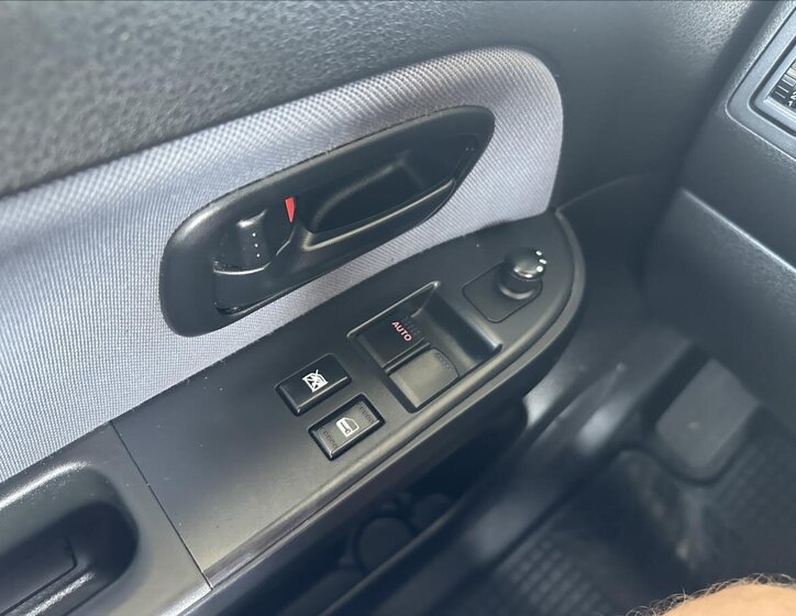 Suzuki Grand Vitara 19