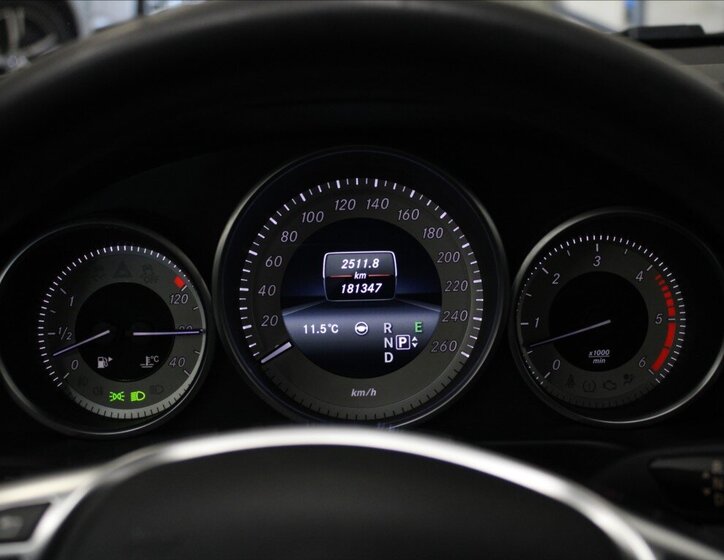 Mercedes-Benz Třídy E Kombi 3,0 l 190 kw