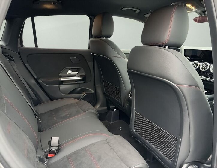 Mercedes-Benz GLA 14