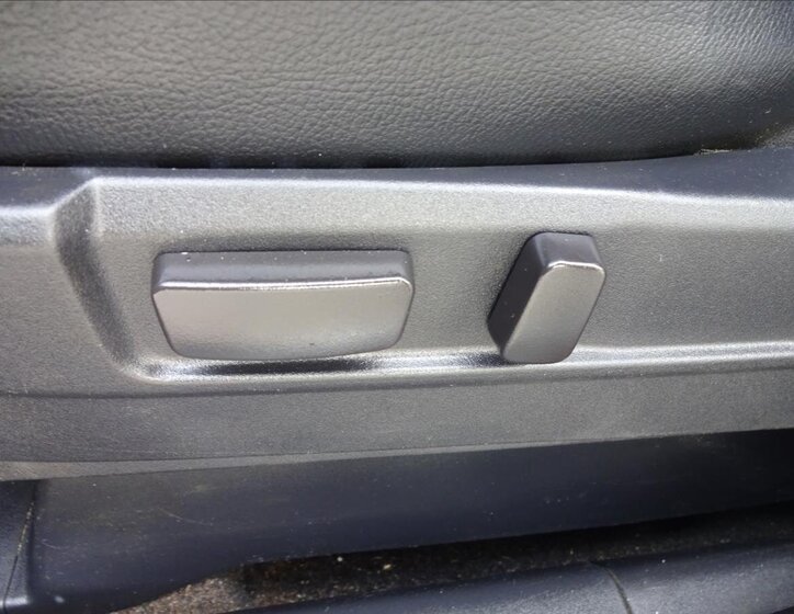 Peugeot 4007 Kombi 2,2 l 115 kw