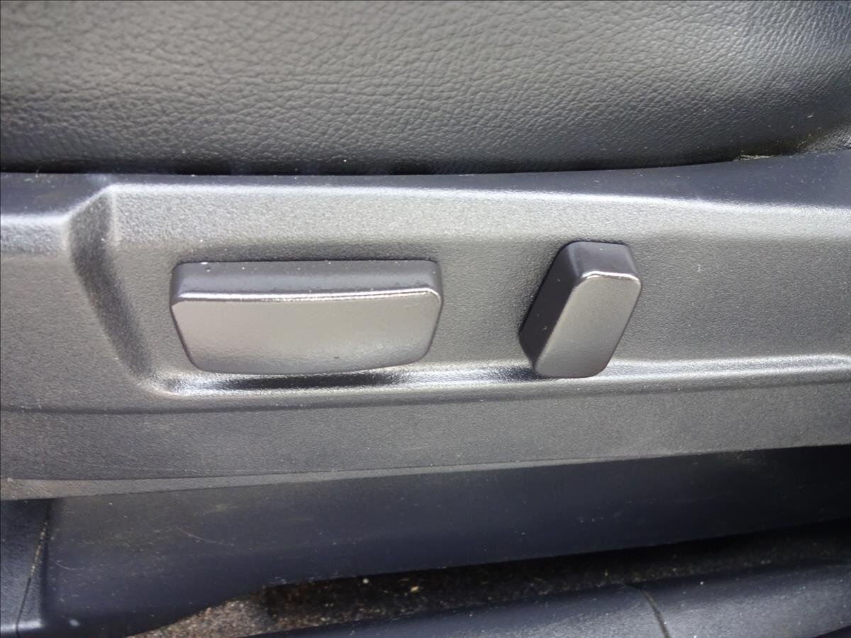 Peugeot 4007 Kombi 2,2 l 115 kw